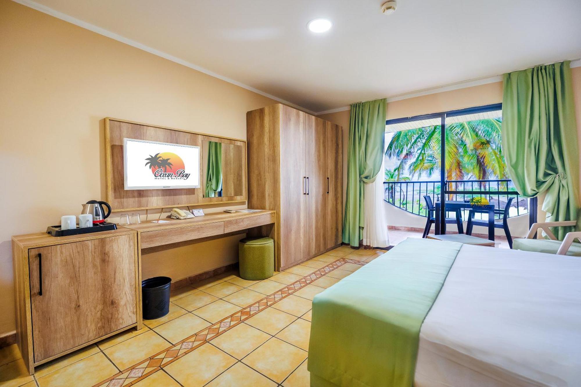 Ocean Bay Hotel & Resort Bakau Dış mekan fotoğraf
