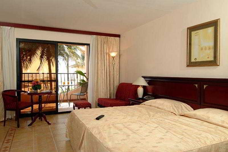 Ocean Bay Hotel & Resort Bakau Dış mekan fotoğraf