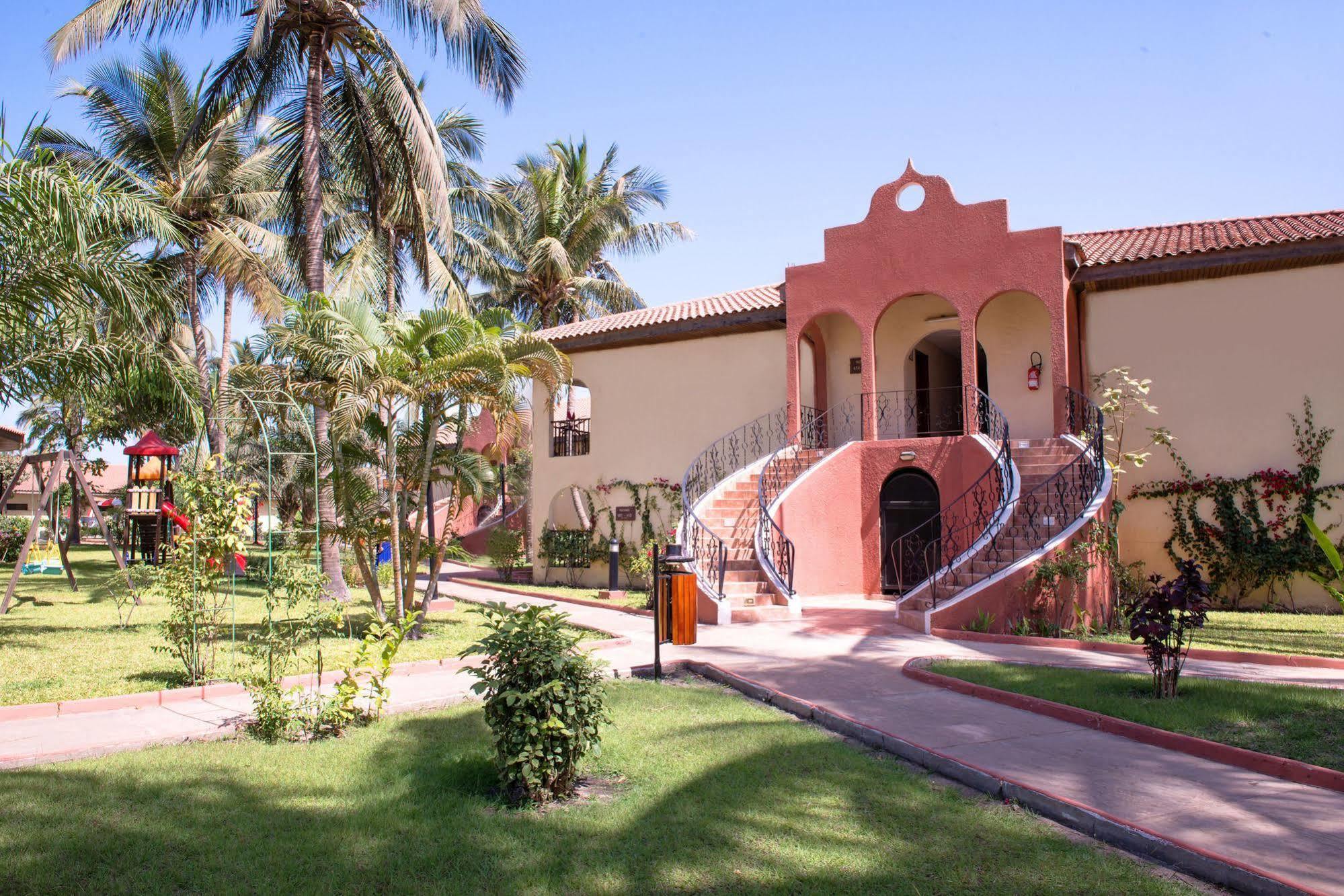 Ocean Bay Hotel & Resort Bakau Dış mekan fotoğraf