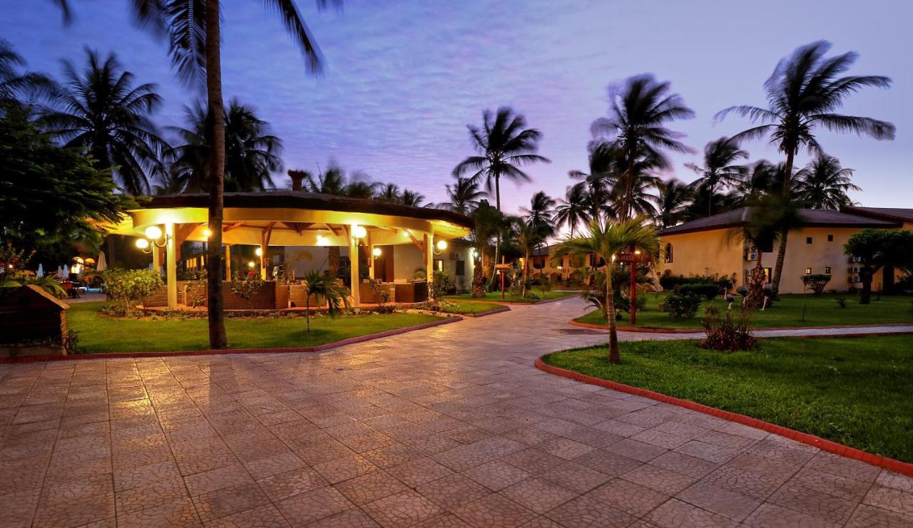 Ocean Bay Hotel & Resort Bakau Dış mekan fotoğraf